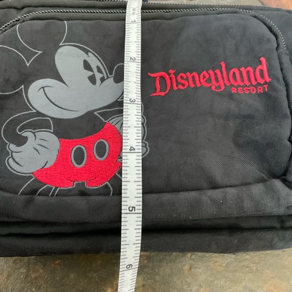 Walt Disney World Mickey Mouse Fanny Pack - Picture 11 of 12
